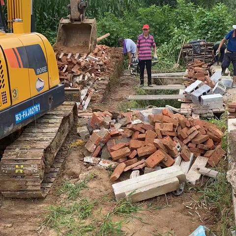莱芜区鹏泉街道：人居环境整治工作持续发力，逐步推进