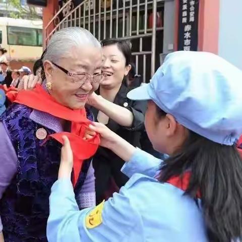 “深切关怀，殷切希望，助力成长”一一永胜八一红军小学学习耿莹奶奶写给云南红校孩子们的回信活动