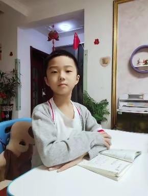 🍀东盛小学🍀二年一班 陈颢允第57期【家庭读书会】