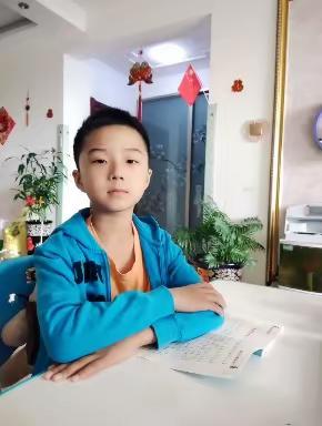 🕊️东盛小学🕊️二年一班 陈颢允第62期【家庭读书会】