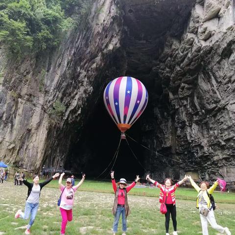 小薇的美篇湖北恩施旅行（之三）游梭布亚石林