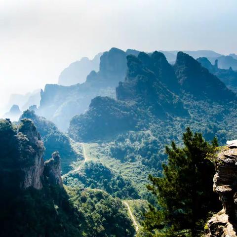 巍巍太行 千山万壑（云台山、太行大峡谷、王莽岭、万仙山、红旗渠）（副本）