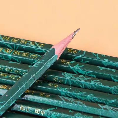 五年级第一单元习作：《我的心爱之物》