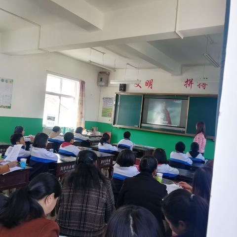 观摩促成长    研讨共远航    ——记永建镇小学数学研讨活动（副本）