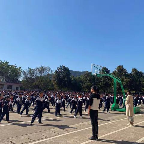 送教左权展风采，携手泉湖共成长——左权镇仙霞中学校际交流活动