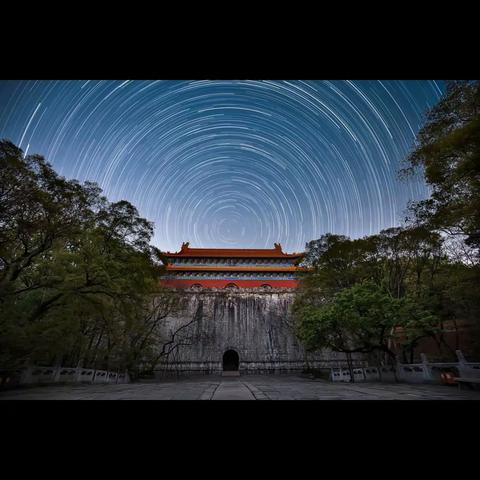 崇山登楼阅江，古台肃敬先烈——记南京研学旅行第一天