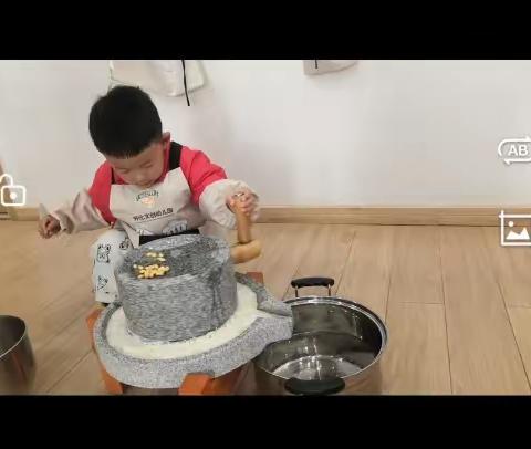 一方石磨∙一杯豆浆——文创小一班石磨豆浆活动