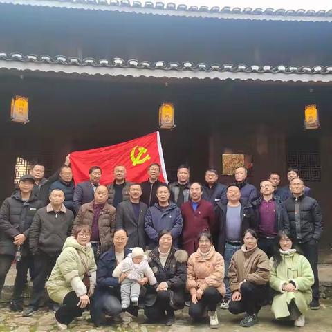 武阳镇学校党支部组织全体党员外出学习考察