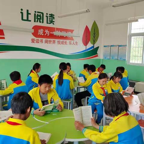 开封市柏坟小学“翻开一本书，播下一粒种”读书日活动