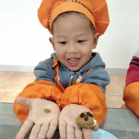 瑞迪幼儿园——小二班烘培活动《美式饼干🍪》