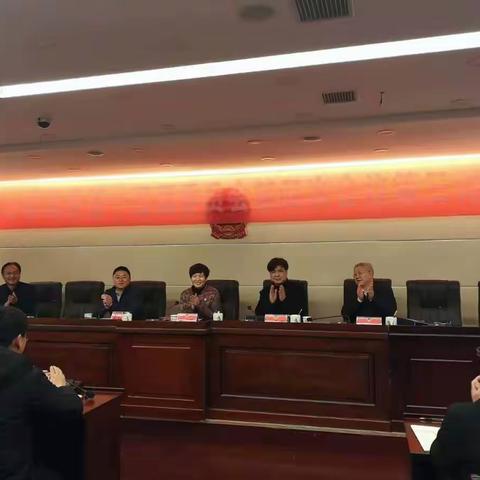 县领导吕小珍、应美星、张向东、万国等参加中国共产党和无党派人士、特别邀请人士界别联组讨论会