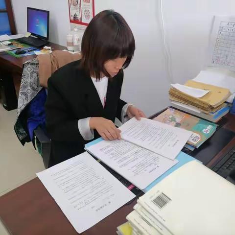 【转作风、抓落实、讲担当、做贡献】蒙古族学校综合组——听达标课，检查教案作业