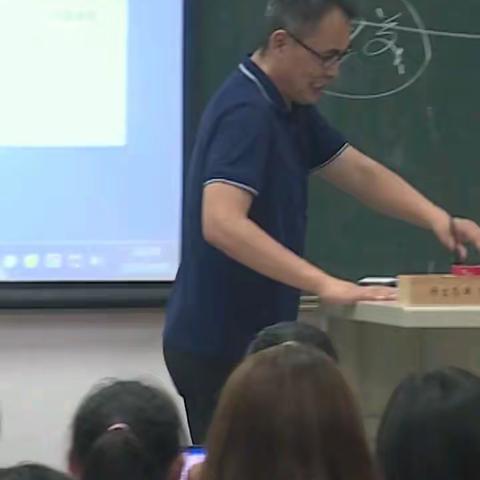 眼睛里有光，年轻学生好好学习，未来是你们的！