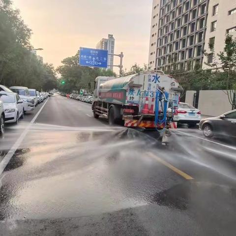 精细化保洁，全力以赴做好夏季环卫工作