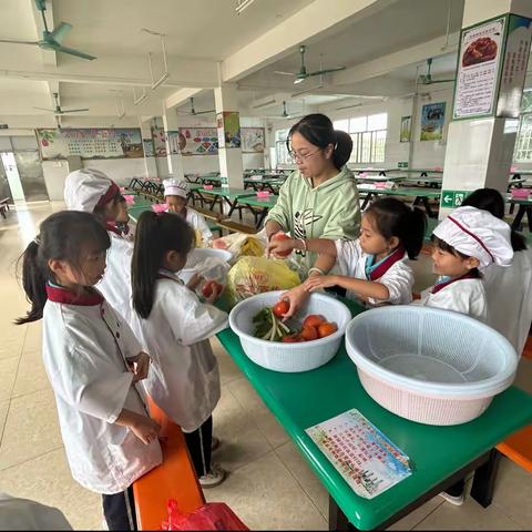 烹饪劳动，面香浓浓———三里镇中心小学一（1）班烹饪课
