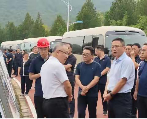 盂县县委书记梁海昌一行莅临参观指导石太线（盂县段）项目