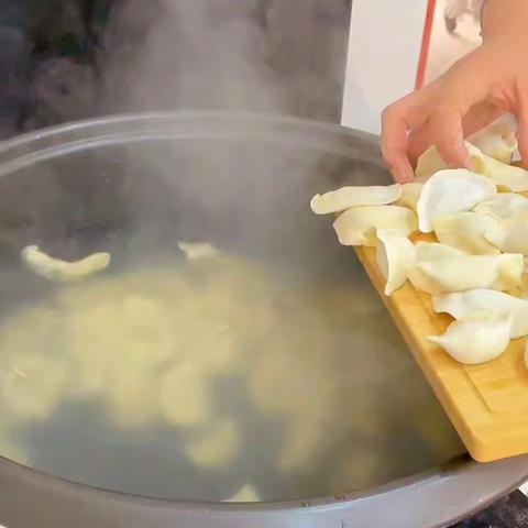 【食育课程】烟火气的十二月，交织着食物与爱的味道——《你好，饺子》