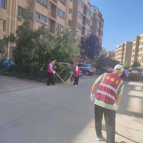 助力文明创建 清洁美好家园｜北纺路社区联合包扶单位在行动