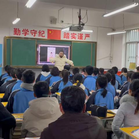 山阳县城区二中学区联盟校齐聚高坝九年制学校开展“英语学科示范课教学观摩暨班主任工作论坛”交流研讨活动