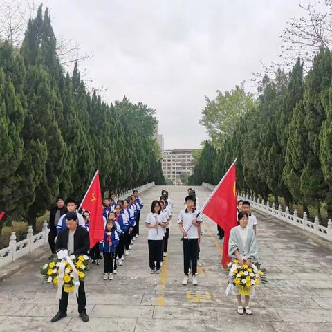 仙游县凤山学校“百园千校清明祭英烈”活动