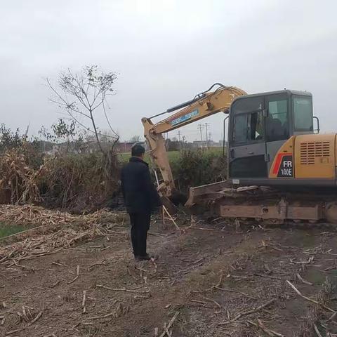 古贤镇支村整治人居环境，助力乡村振兴