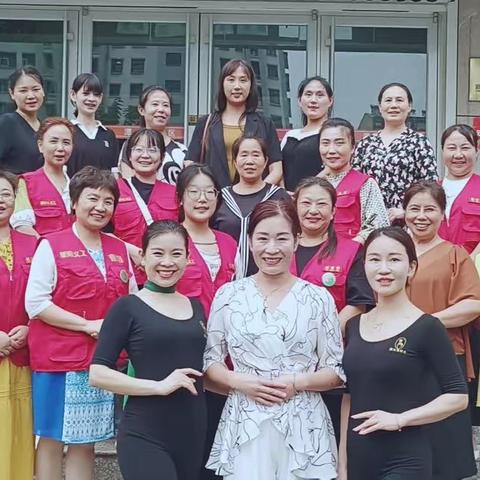 暖阳义工协会——优雅礼仪培训