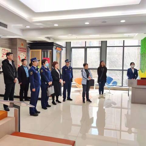 支队立法调研专班深入莲湖区开展《西安市居民住宅区消防安全管理条例》实地调研及座谈交流
