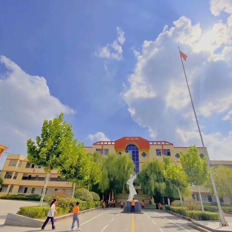 底阁镇中心小学“弘扬生态文明，共建绿色校园” 倡议书