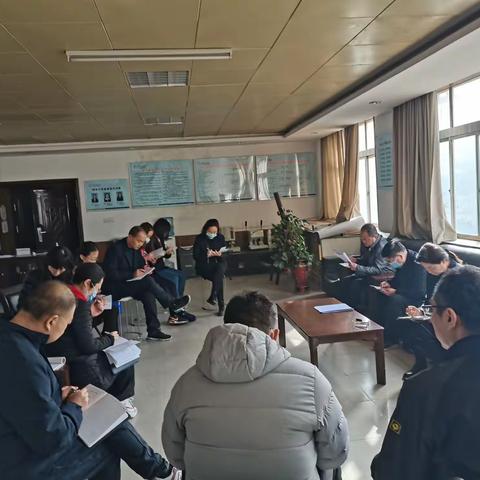 区城乡居保中心认真学习贯彻我区第十八次党代会精神