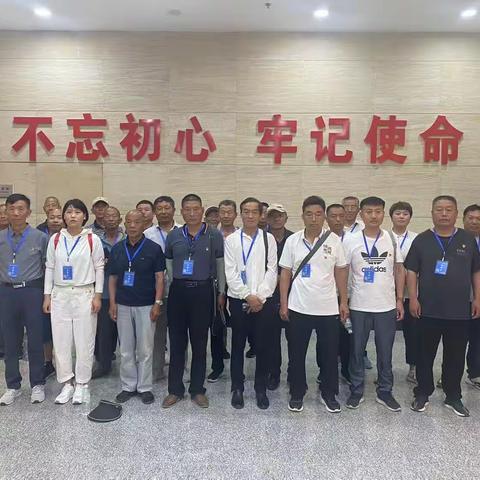 参观红色基地，重温红色记忆，杨孔村组织党员赴山西参观学习