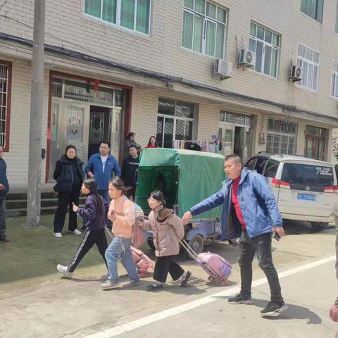 【大抓基层年】学身边案例，安全文明出行