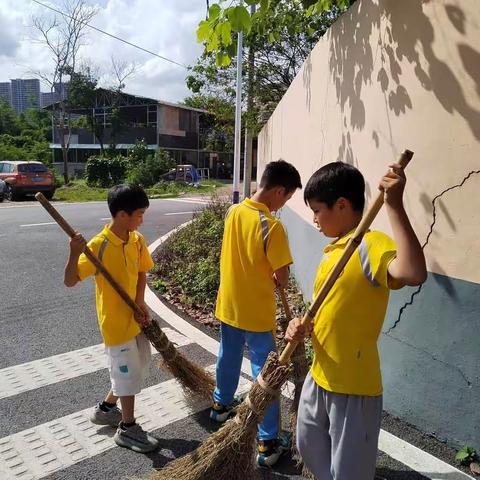 亲力亲为 共建干净家园 ——永汉镇油田小学人居环境整治学校师生在行动