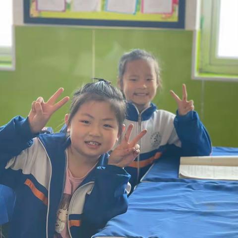 关爱学生幸福成长安寨小学之欢乐课堂