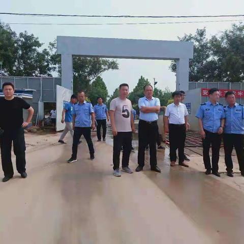 魏县开展扬尘污染治理联合执法行动