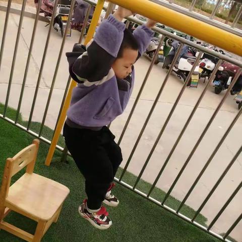 木子幼儿园小二班柳宇轩小朋友2023年春季幼儿园日常！