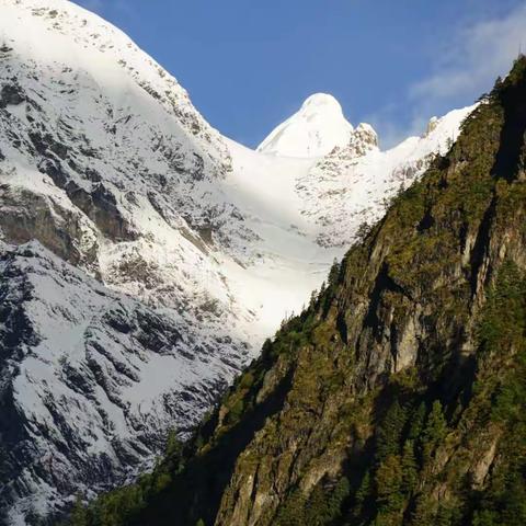 美醉了！念青卡瓦格博神山，阿尼！