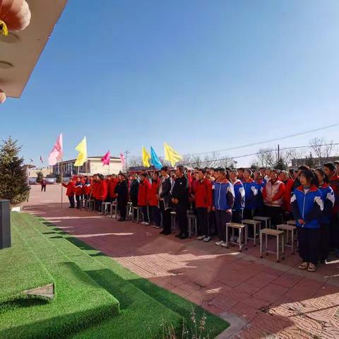 以梦为马，不负韶华——坛镇中学期中考试表彰大会暨家长会