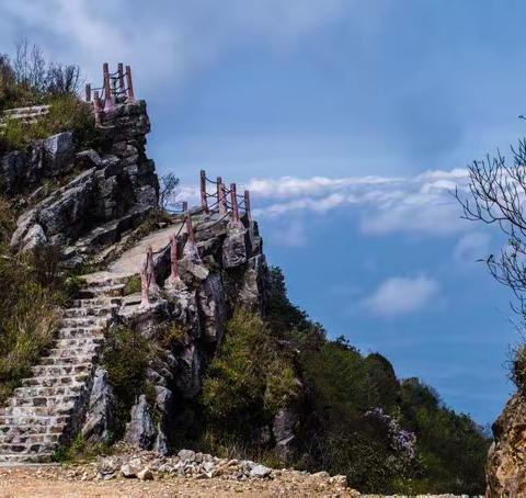 【雾漫小东江A线+仰天湖大草原+丹霞高椅岭+古南岳回龙山】（3天2晚）郴州高铁接站