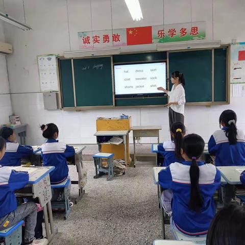 “英”你精彩，“语”你同行——南鲁学区英语立标课在刘阁小学进行