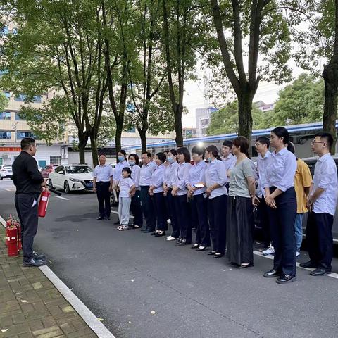 中行桃江支行开展消防安全知识学习培训及演练