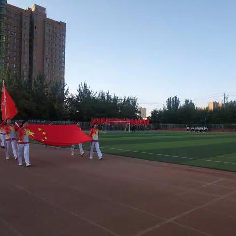 拼搏放异彩，健儿展风姿               初三（6）班2021年秋季运动会运动员比赛集锦