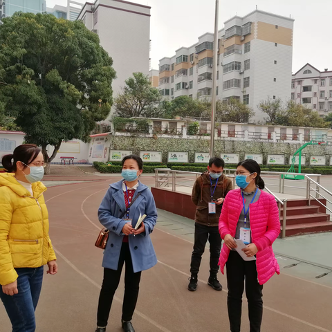 右江区新冠肺炎防控工作督查组到百色市建华小学开展督导检查