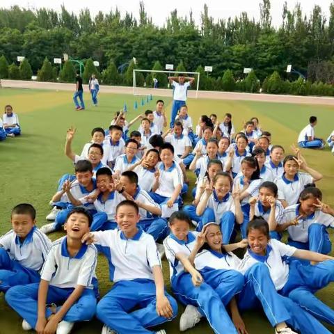 年轻没有失败      青春炫出色彩——八（7）班运动会精彩瞬间