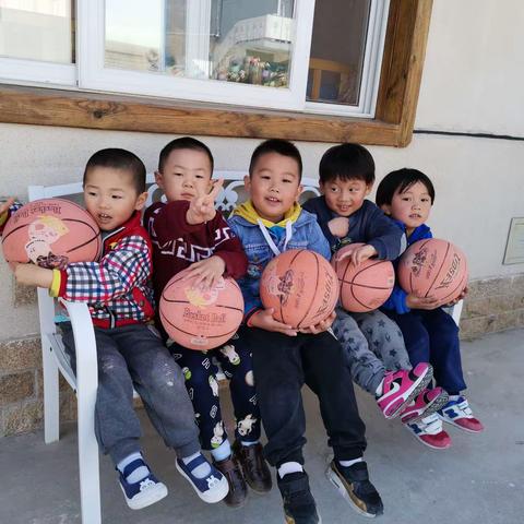 东辛房小学附属幼儿园小一班四月活动分享