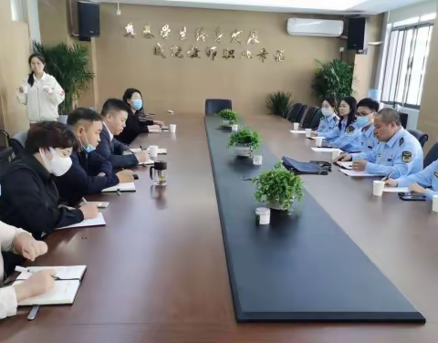 帮扶体检促规范 服务提升保食安 --等驾坡市场监管所全面帮扶规范提升新开办学校食品安全