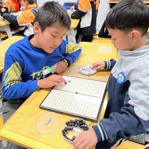 江岸小学2021年秋季围棋完美收官