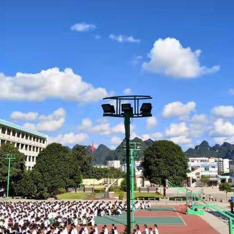 大新县实验中学2018年秋季学期军训掠影