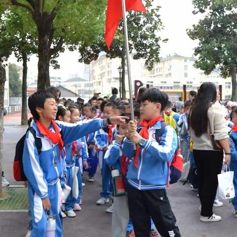 泾县实验小学 三年级4班—— 秋游之旅