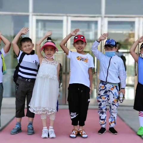 孩子们在学校时候的美好时光