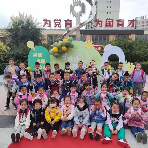 第九小学1（1）班居家阅读活动《看书画绘本》